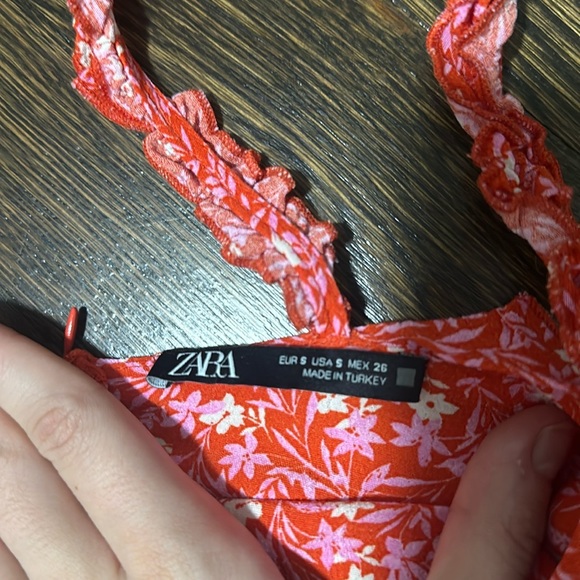 NWOT floral Zara dress - Picture 2 of 2